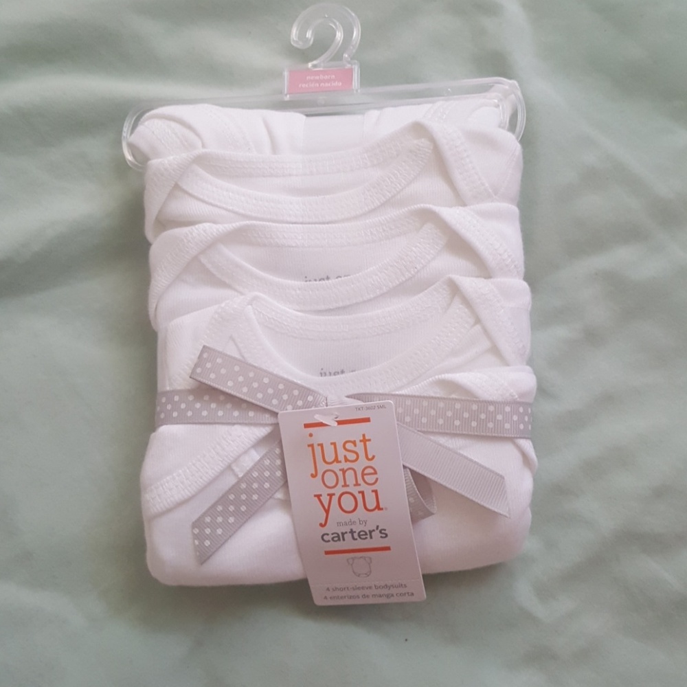Carter's bodysuit set